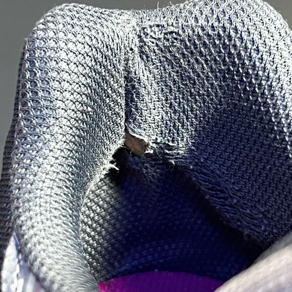 Womens ASICS Gel Venture 6 Gray Running Shoes / Size 9 - Picture 9 of 11